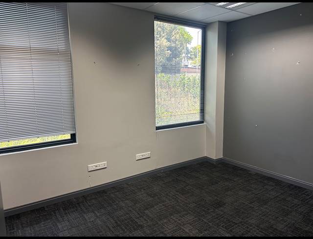 217M² OFFICE TO LET IN MENLYN